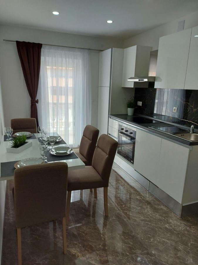Apartmani Delac 沃迪切 外观 照片