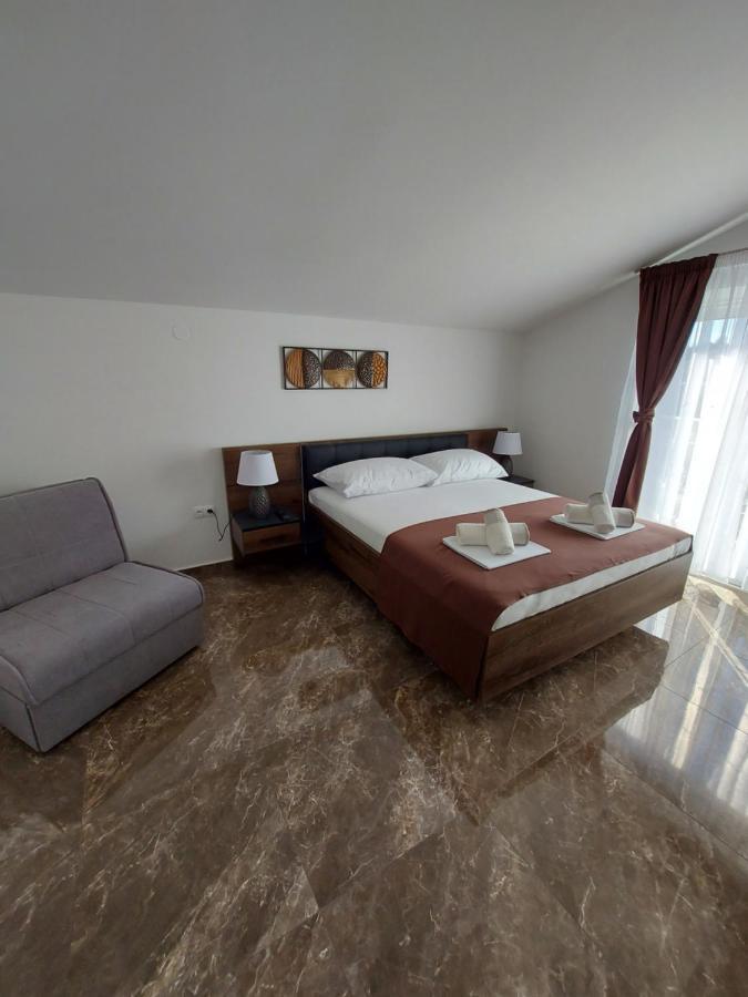Apartmani Delac 沃迪切 外观 照片